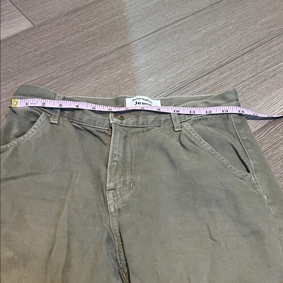 Women’s Olive Cargo Pants - Picture 4 of 10